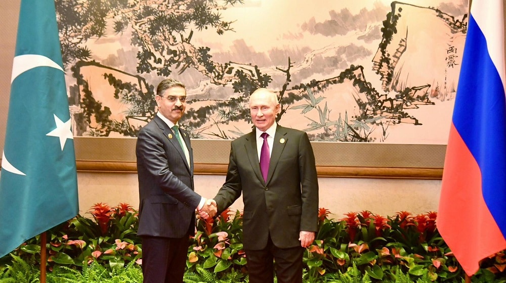 PM Kakar, President Putin Discuss Ways to Enhance Bilateral Cooperation