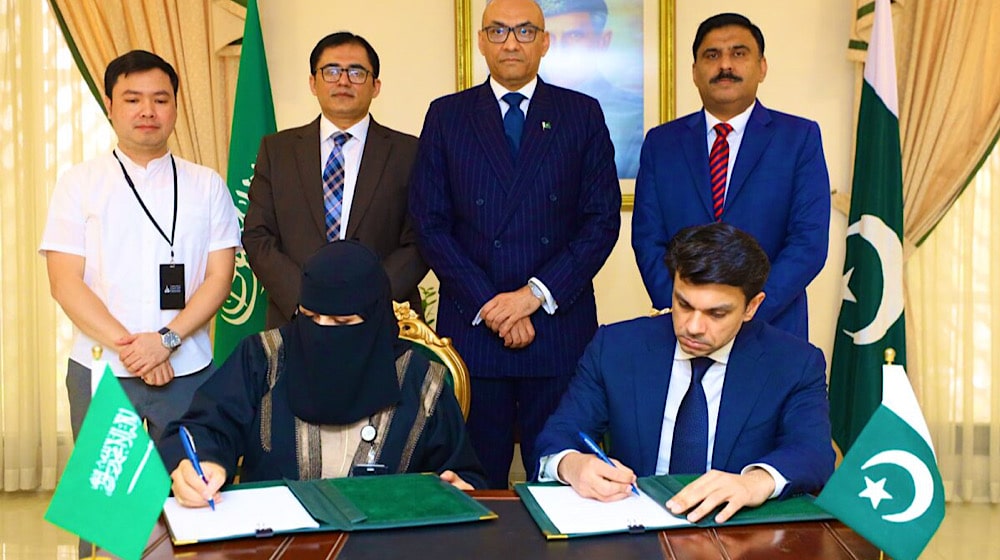 Govt Signs Agreement With Two Saudi Conglomerates to Offer Jobs to ...