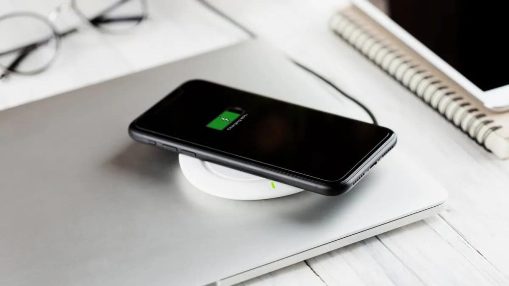 Apple Fixes Wireless Charging Issues on iPhone 15