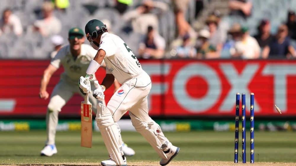 Pakistan Suffers Massive Batting Collapse Against Australia After Brilliant Bowling