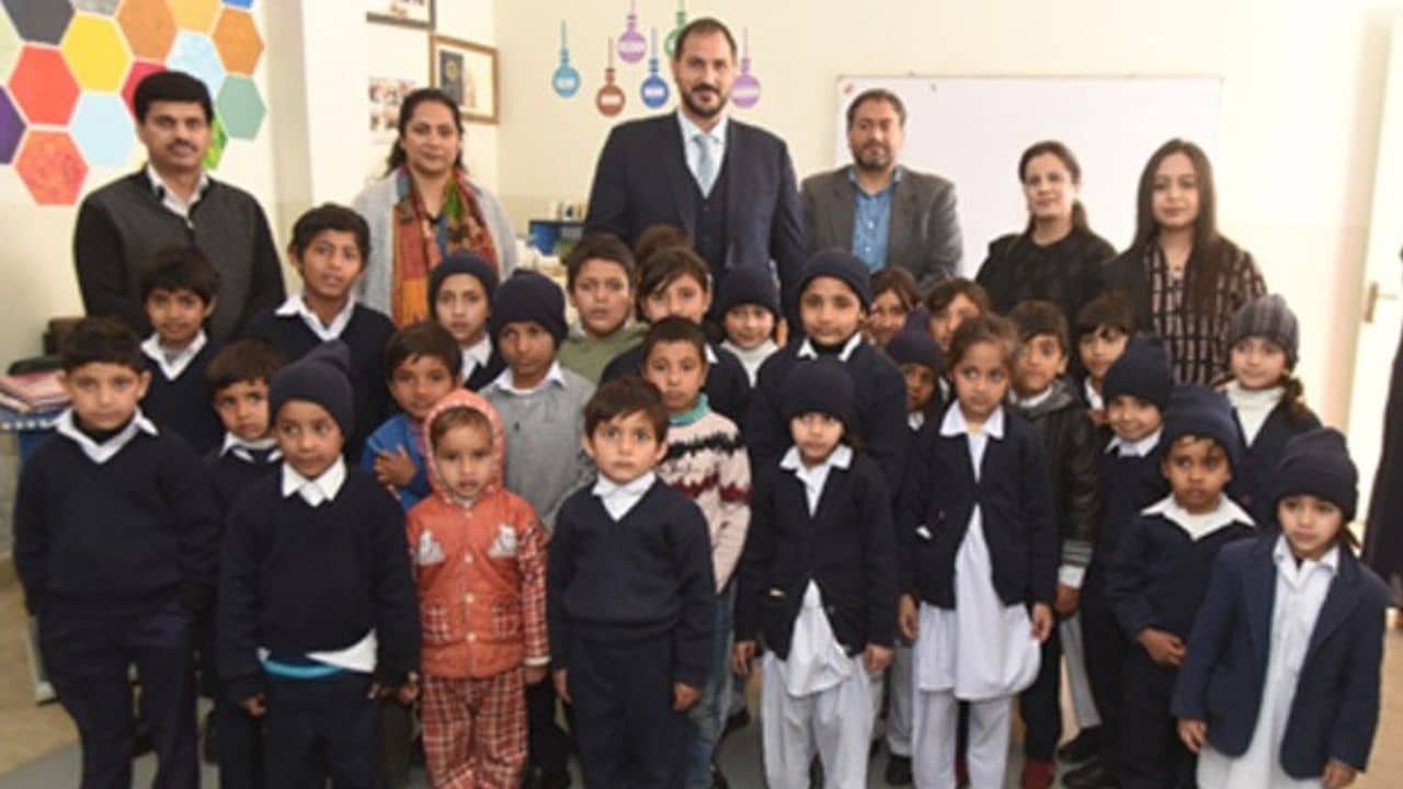 Emirates Supports Local Charity in Islamabad as Part of Its 25th Anniversary Celebrations