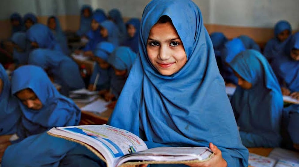 Federal Minister Wants to Declare Education Emergency in Pakistan