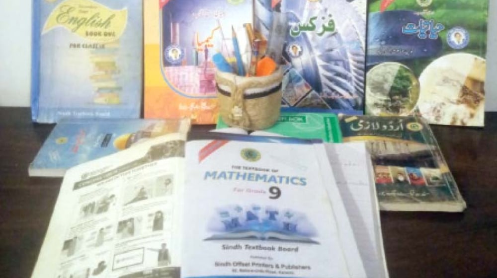 Students in Sindh Continue to Go to Schools Without Textbooks Thanks to Mismanagement
