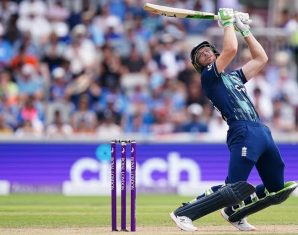 sixes cricket