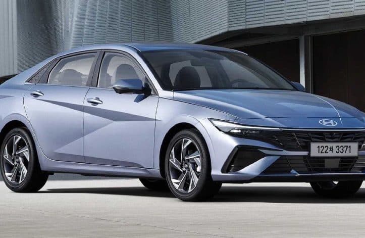 hyundai elentra 7th generation spotted in Pakistan