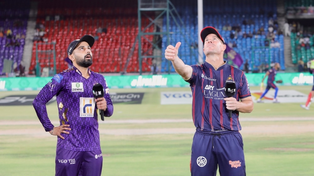 Karachi Kings and Quetta Gladiators captains during the toss