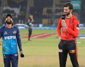 Multan Sultans and Lahore Qalandars' captains at the toss