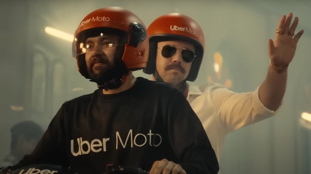 Travis Head during his Uber ad