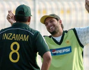 Shahid Afridi and Inzamam ul Haq during their Pakistan cricket days