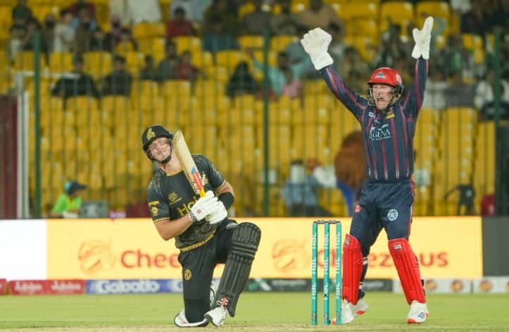 Mitchell Owen against Karachi Kings