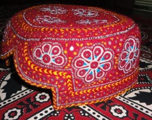 sindhi topi ajrak