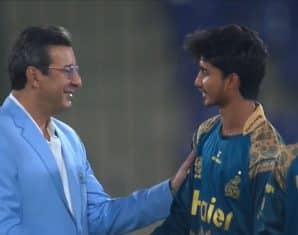 Ali Raza with Wasim Akram before PSL X match