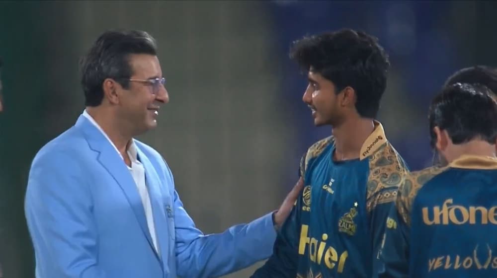 Ali Raza with Wasim Akram before PSL X match