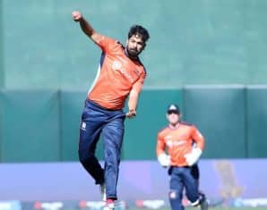 Haris Rauf playing for San Francisco Unicorns in MLC