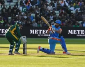 Pakistan and Indian Legends during World Championship of Legends match