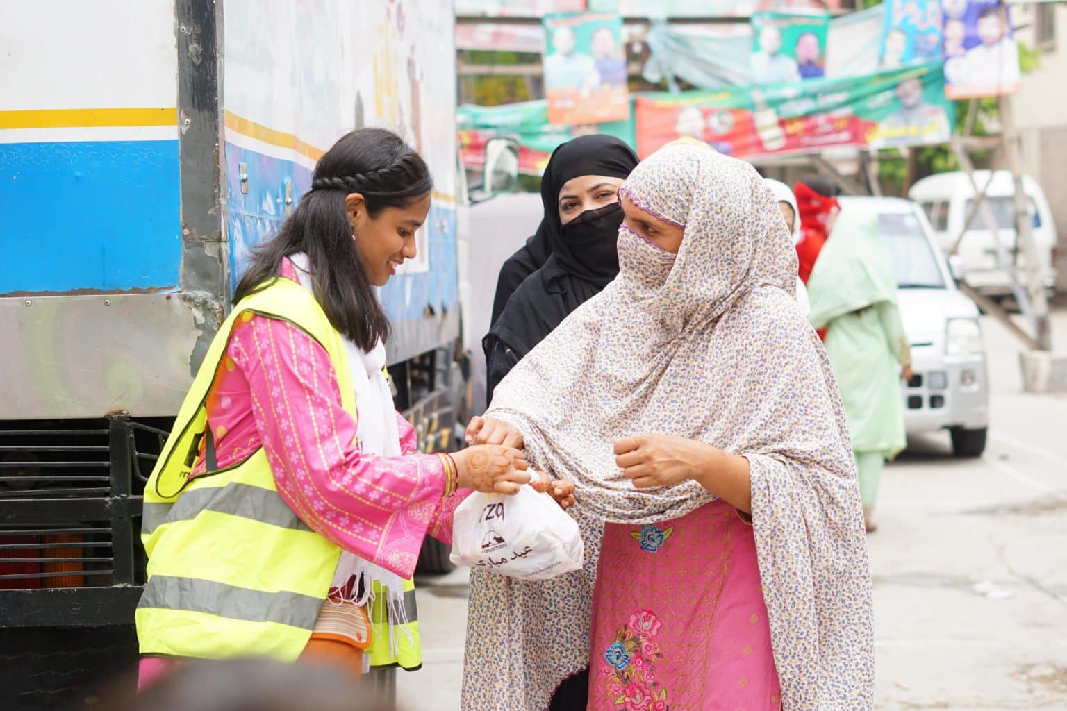 Rizq Khana Serves Hope for Just Rs. 60: A New Model to Feed Urban Pakistan
