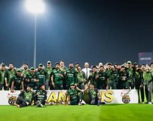 Pakistan's Cricketers Donate Tri-Series Winnings to Their Flood-Stricken Country