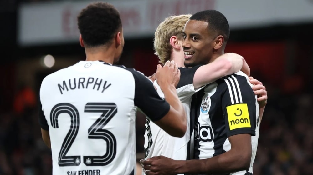 Alexander Isak during a game for Newcastle