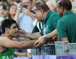 Salman Butt with Arshad Nadeem after his win