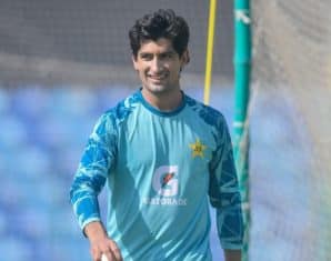 Naseem Shah during a training session