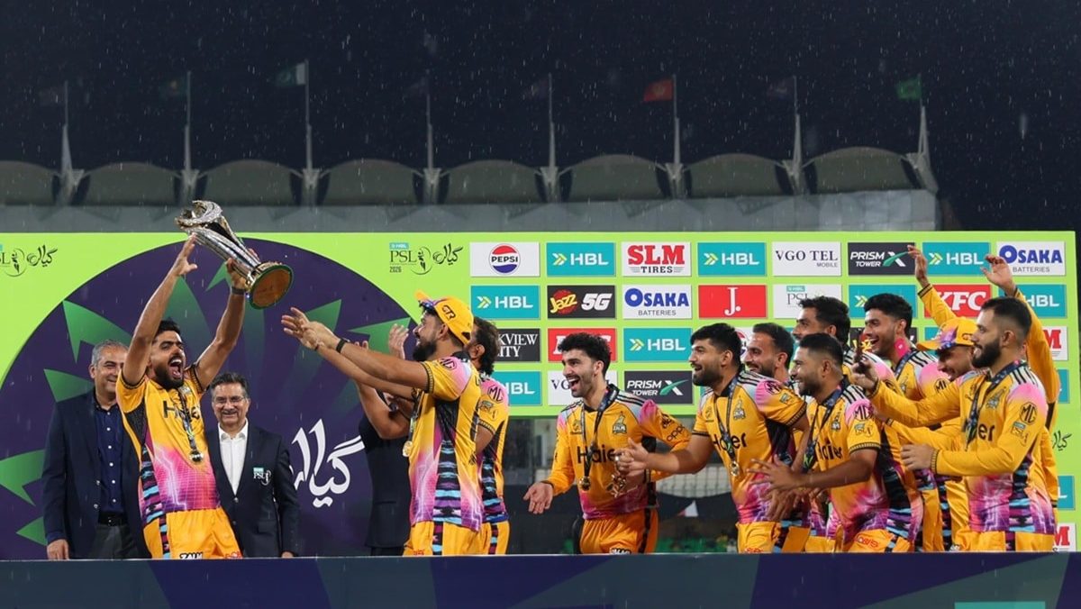 Peshawar Zalmi team celebrating PSL 11 victory under Babar Azam's leadership