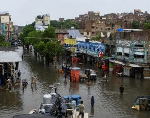 Karachi Launches Citywide Drain Cleaning Drive Ahead of Monsoon