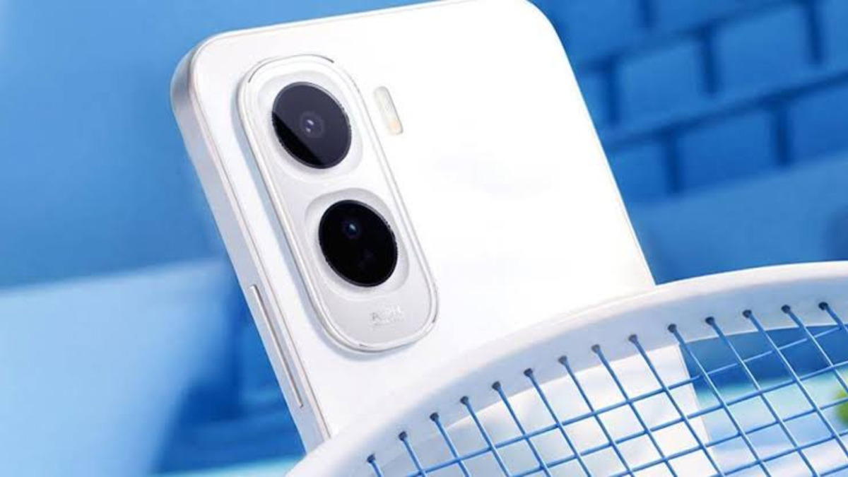 Vivo Y500 in Pakistan Brings Gigantic 8,100mAh Battery, 50MP Camera