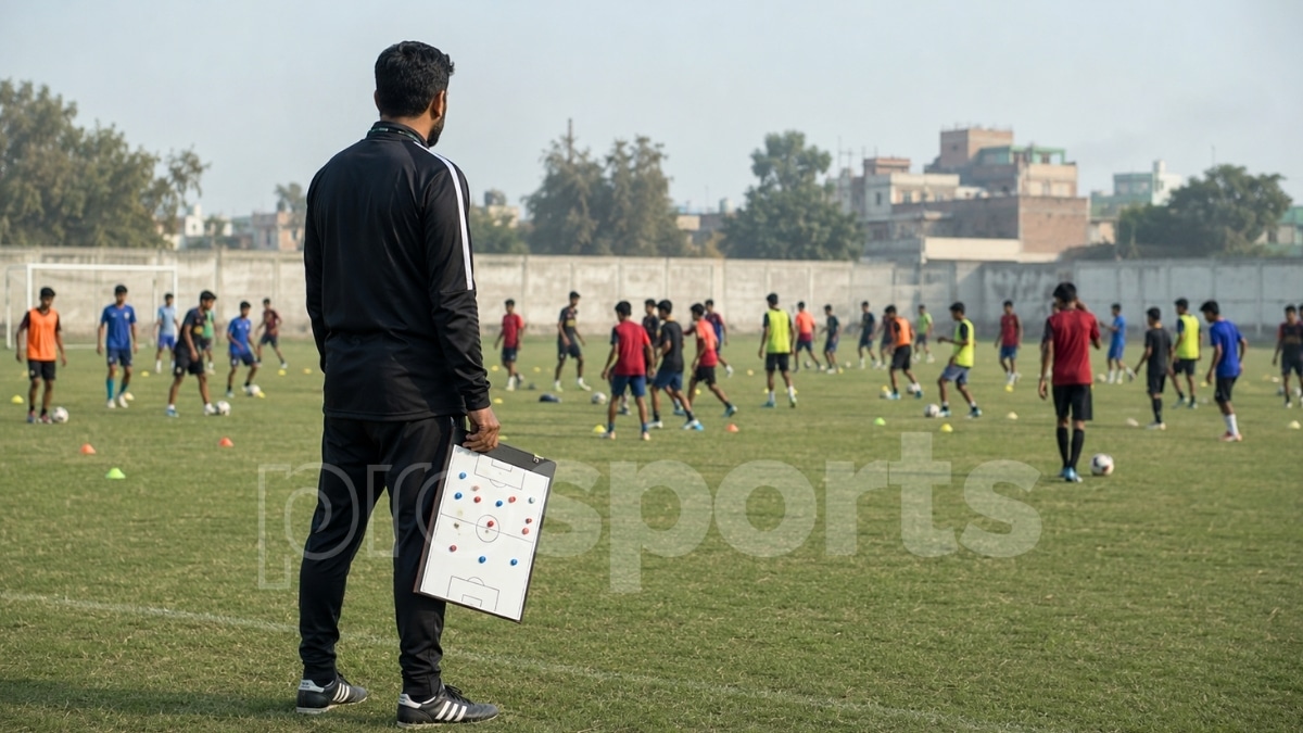 Pakistan Football - Coaching Gap